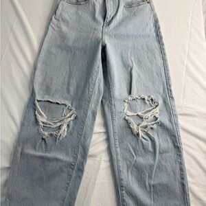 Trendy Light Blue Distressed Women's Cropped Jeans